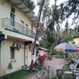 Cozy Beautiful Resort Near The Beach, Dahanu 1